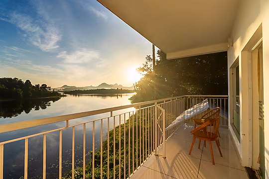 Waterfront Premium Suite AC