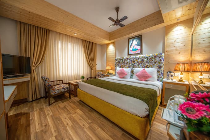 Royal Honeymoon Room