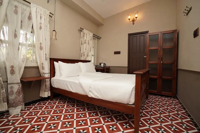 Titanium room