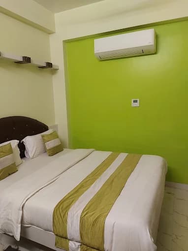 Signature room