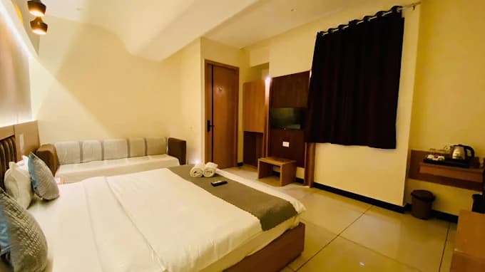 Super Deluxe Room