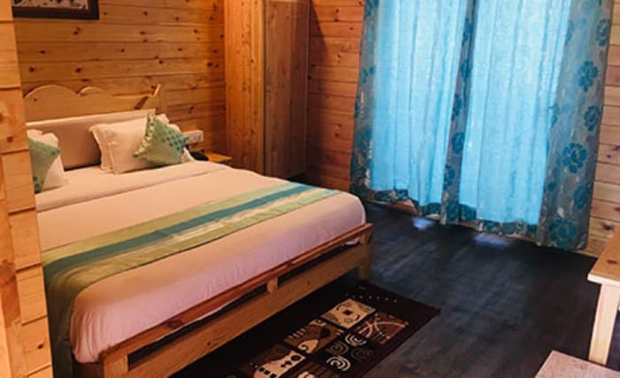Deluxe Swiss Cottage