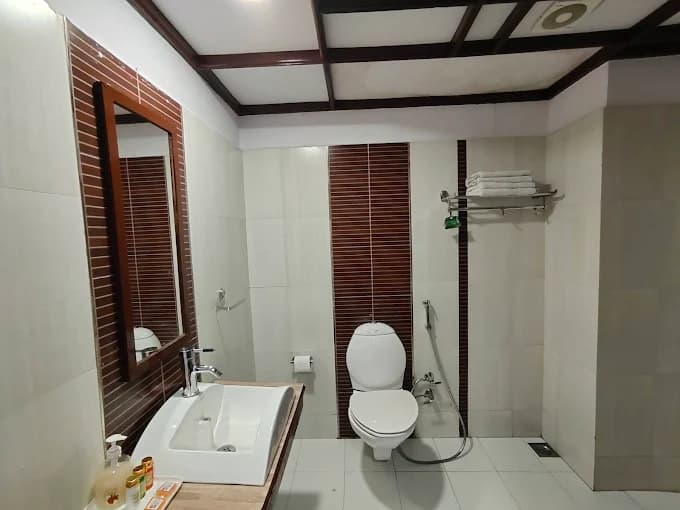 SUPERIOR room