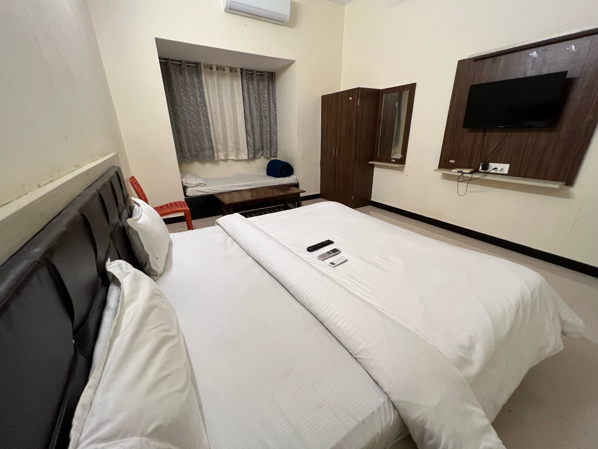 Deluxe Triple Bed Room