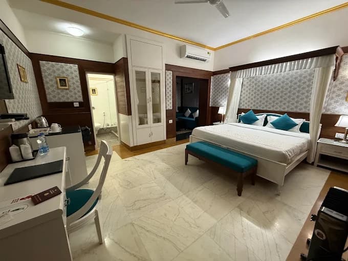 Super de;uxe room