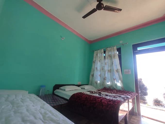 Triple Bed Room