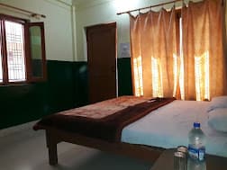 Hotel Shree Shakti & The Family Restaurant photo 2