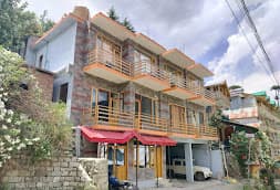 SA Manali Inn