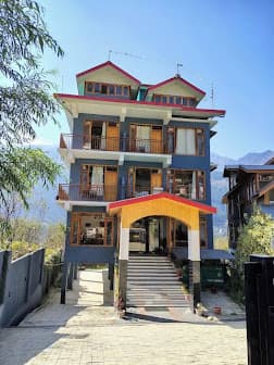 Sakura Palace Manali