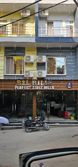 Perfectstayz Value Hills