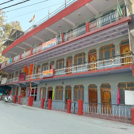 Rishabh hotel