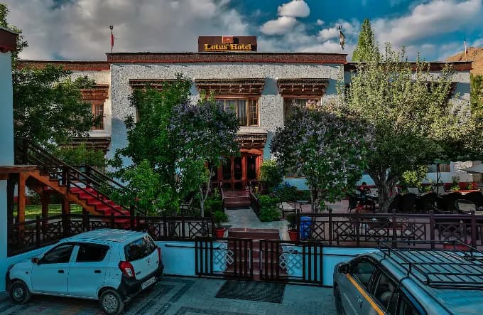 Lotus Hotel
