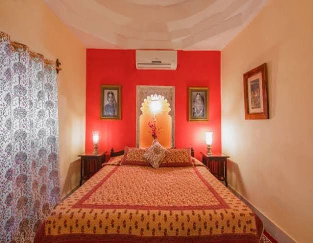 HERITAGE ROOM