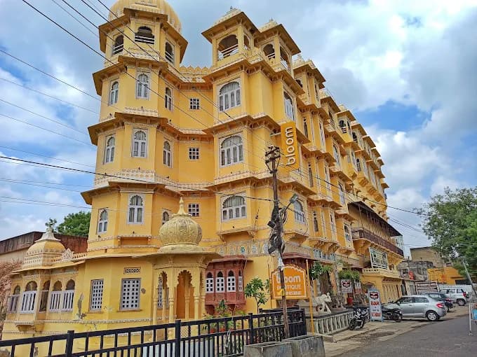 Bloom Boutique | Lake Pichola
