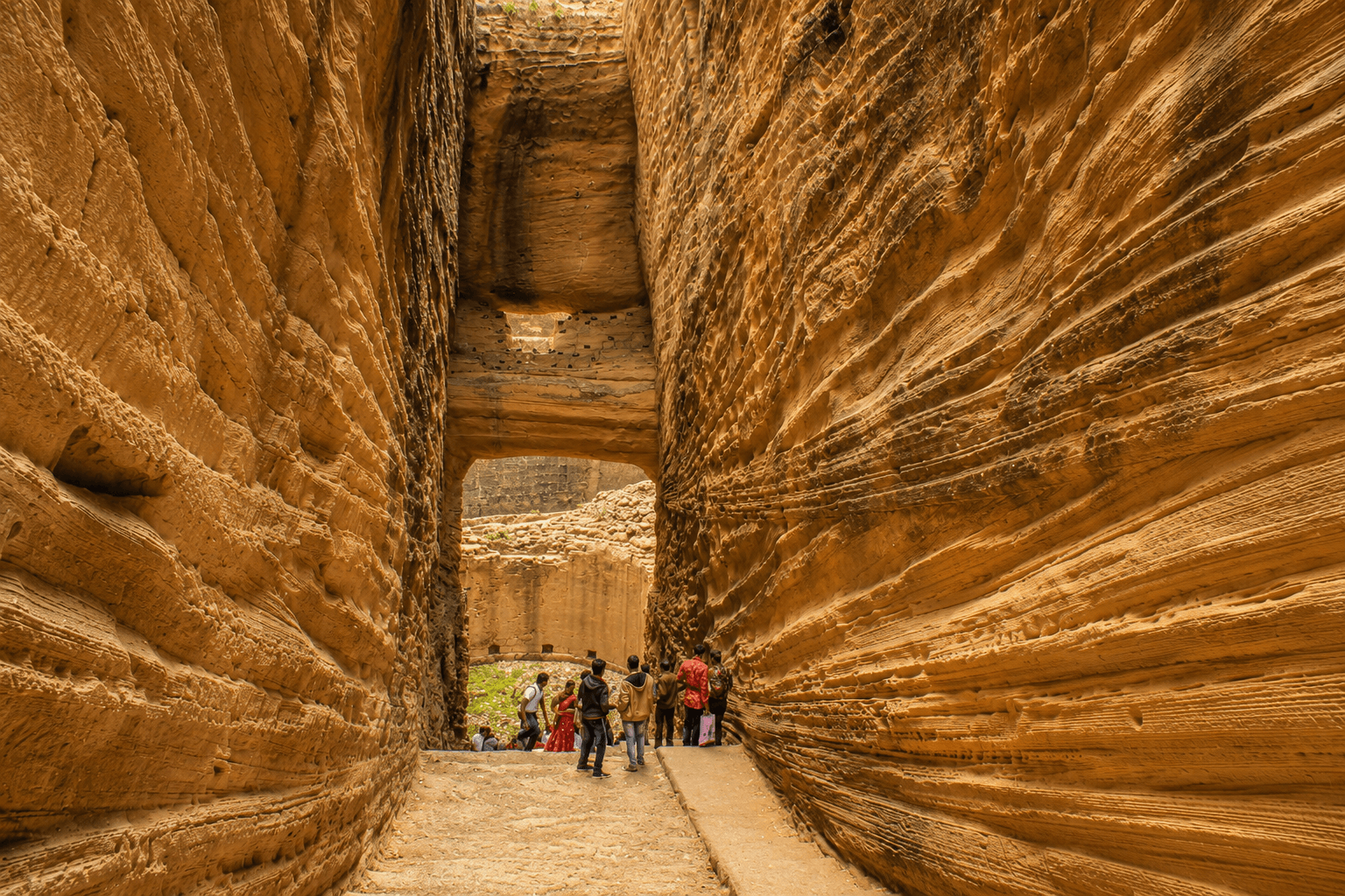 Adi-Kadi Vav