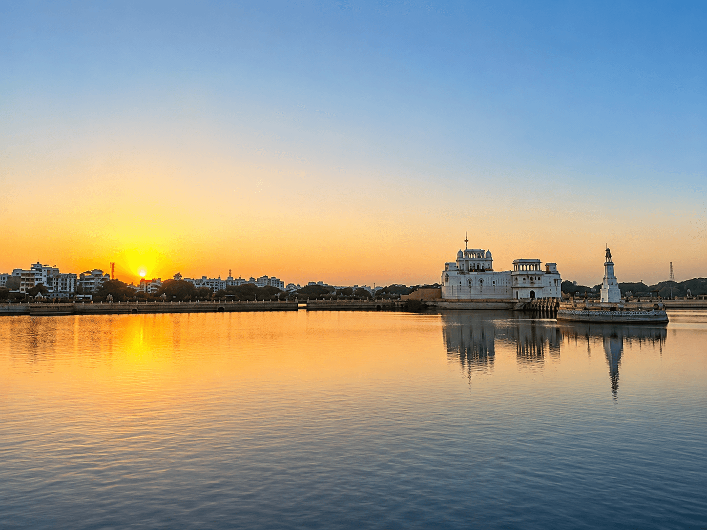 Lakhota Lake