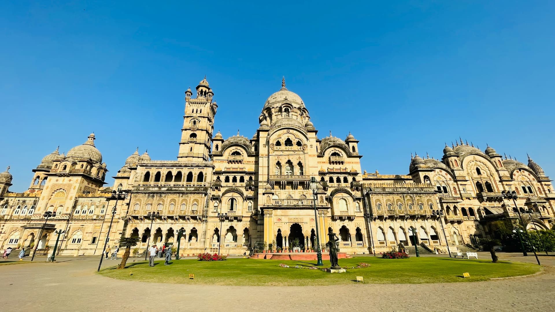 Discover Vadodara Tour Package