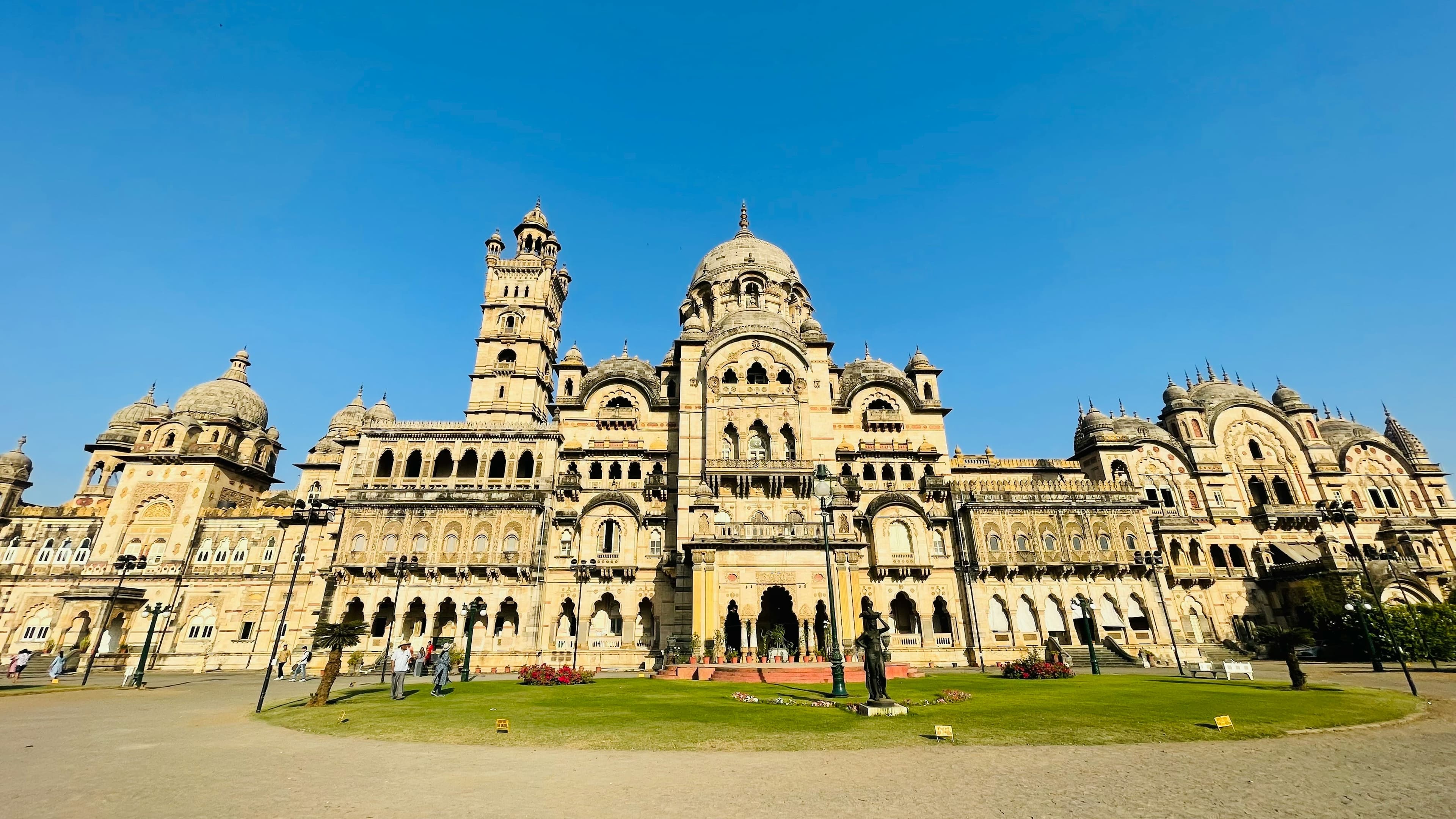 Discover Vadodara Tour Package