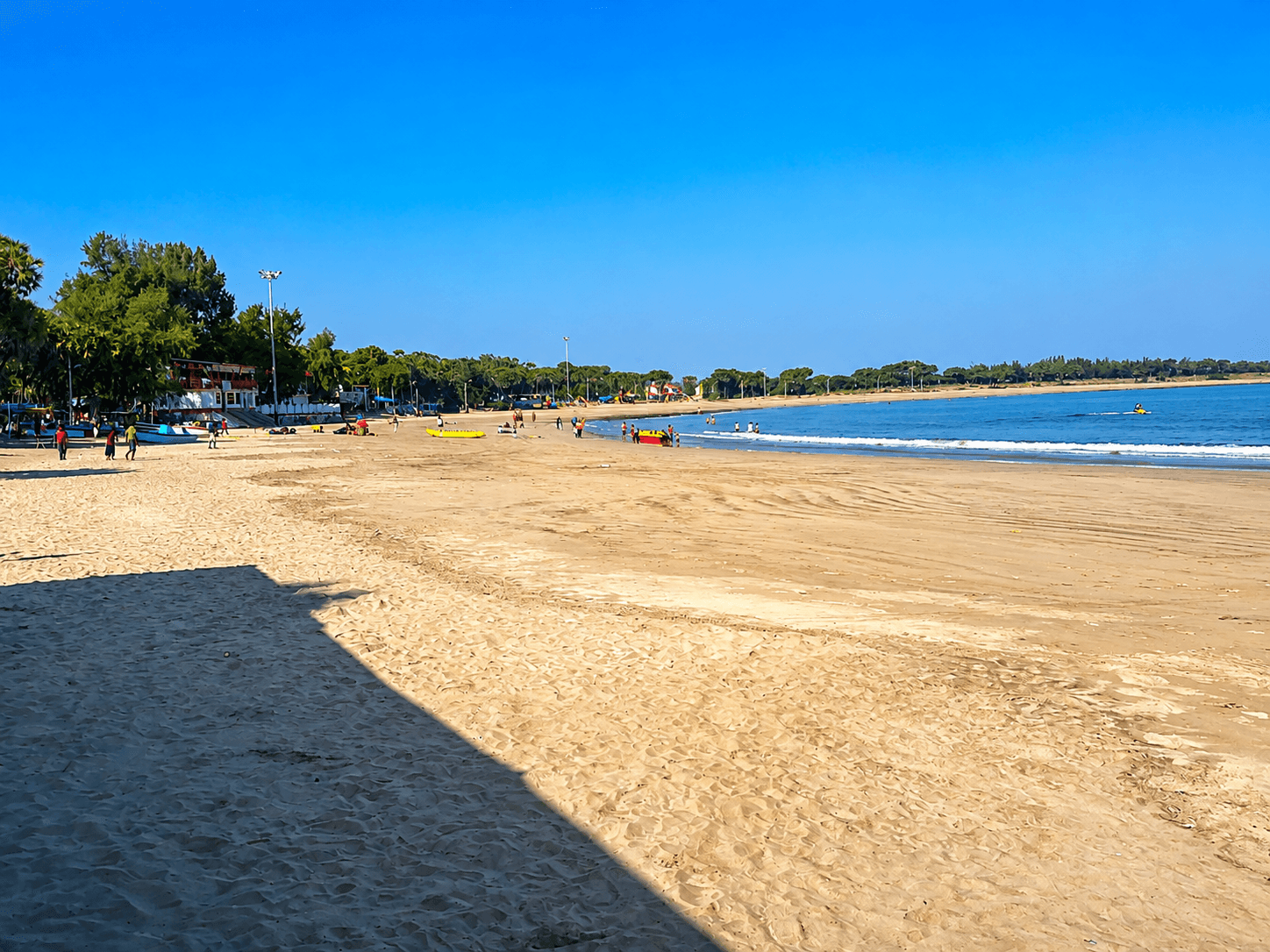 Nagoa Beach Leisure
