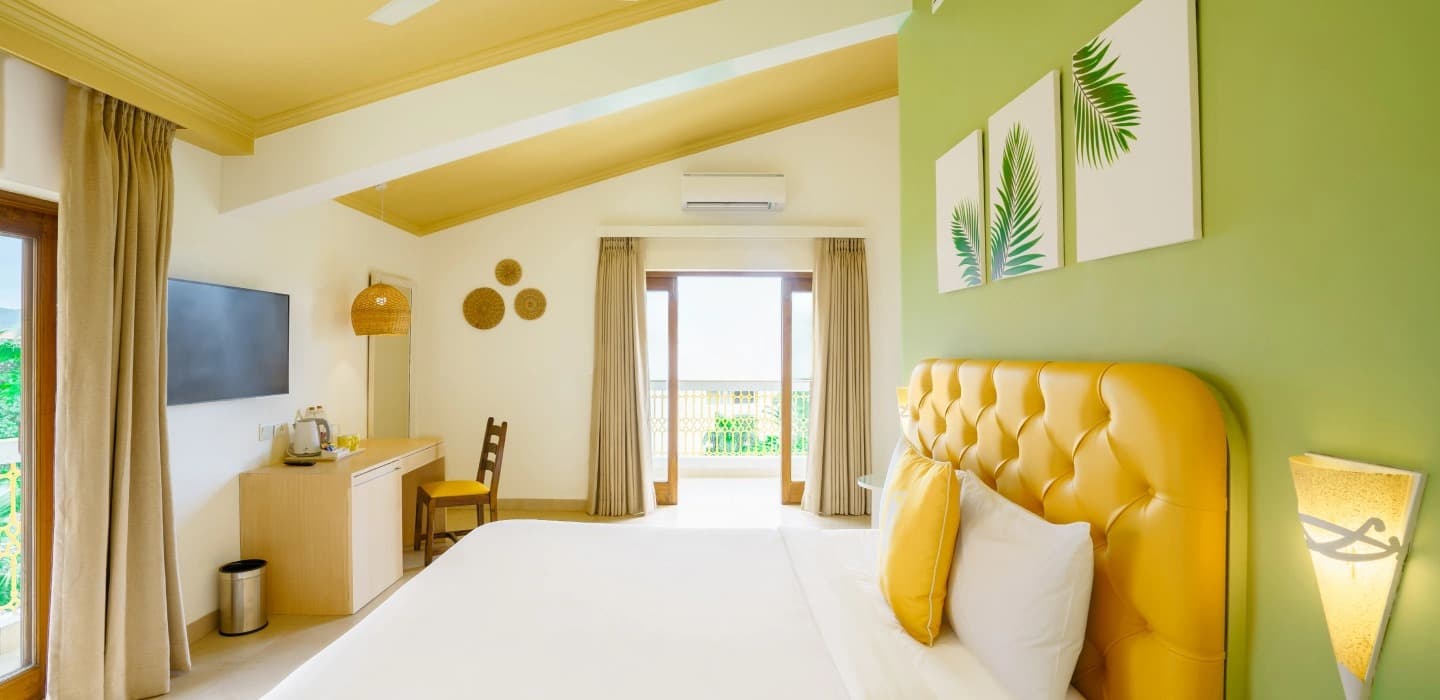 JUNIOR SUITE