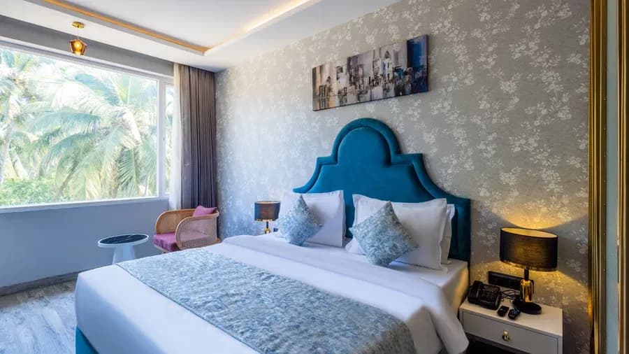 PARROT SUITES