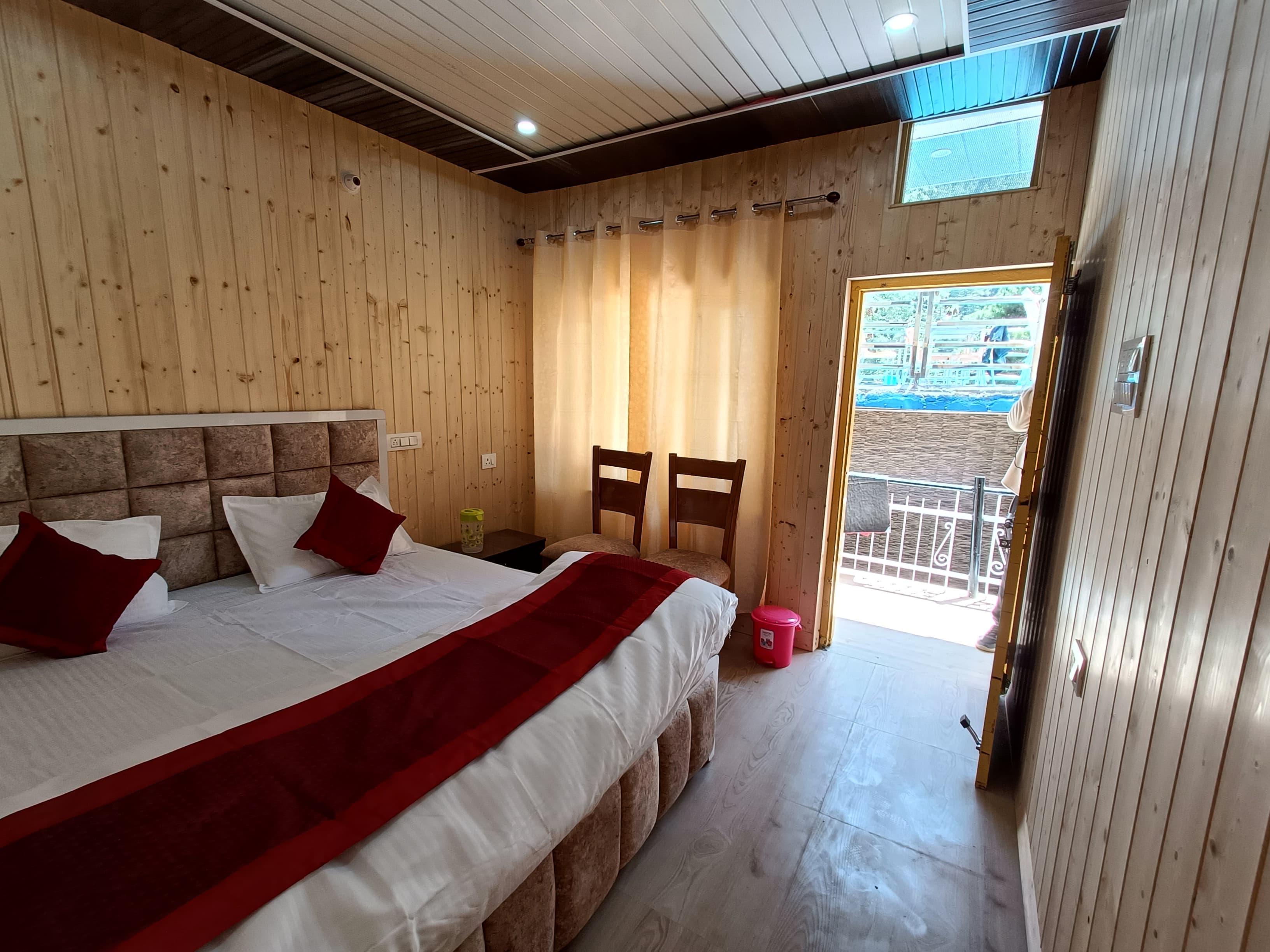 Deluxe double Room