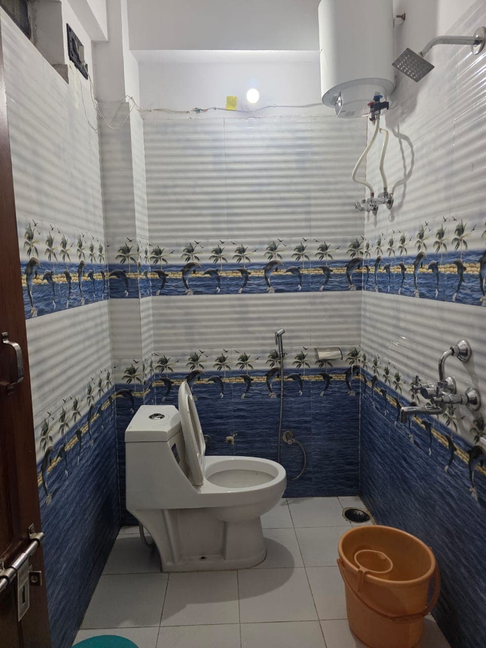 Deluxe triple sharing room
