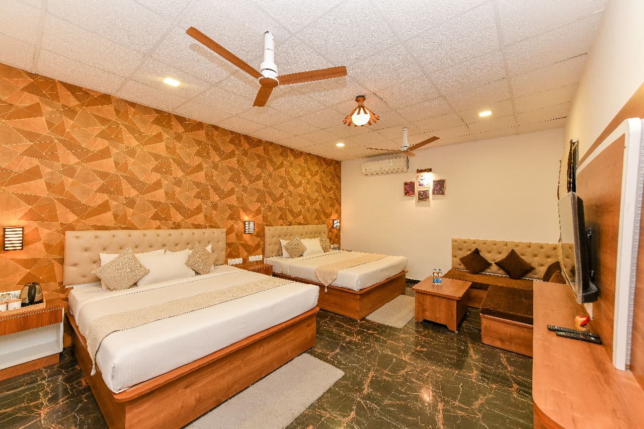 Quad room