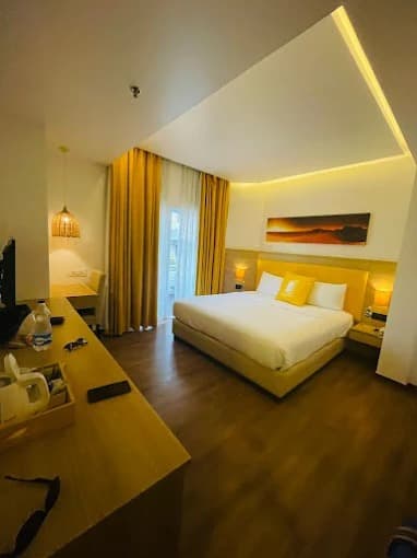 DELUXE SUITE