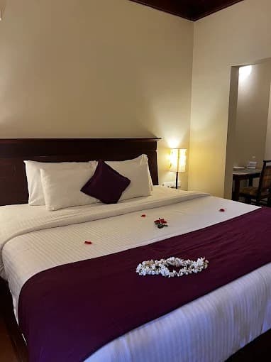 Honeymoon Suite