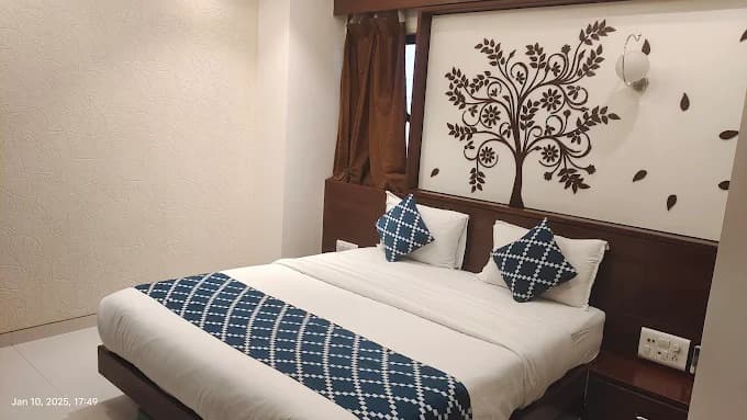 Royal room