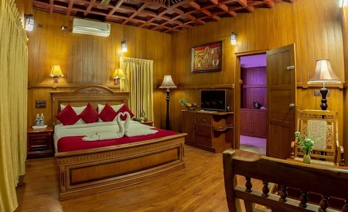 DELUXE A/C VILLA