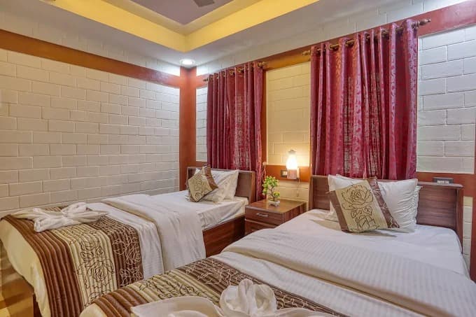 Superior Twin Room: