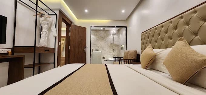 STANDARD ROOMS
