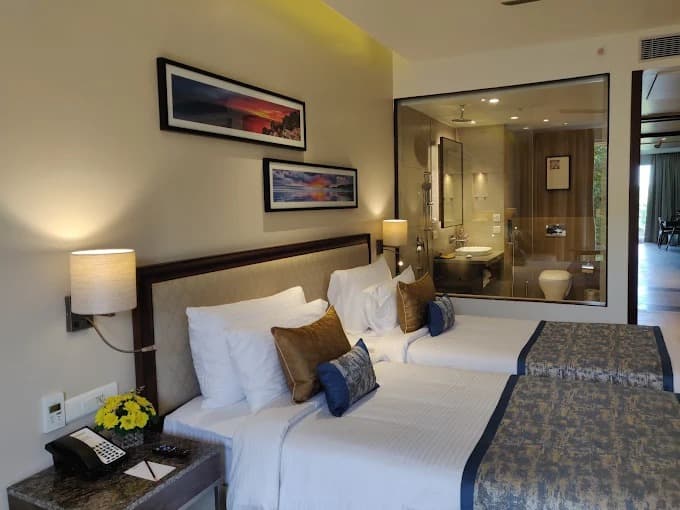 Premiere Room