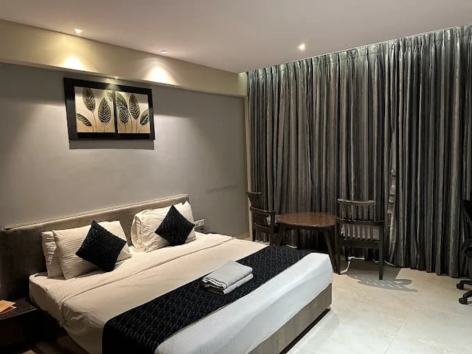 Premier room