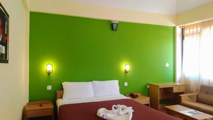 Double deluxe Room (AC)