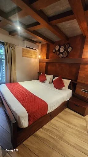 PREMIUM FAMILY ROOM