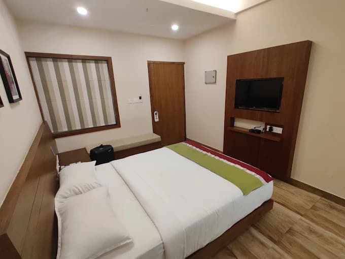 Semi Suite