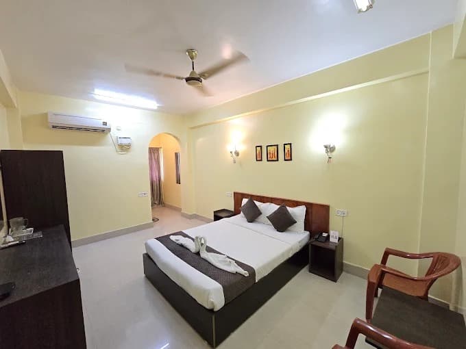 STANDARD ROOM