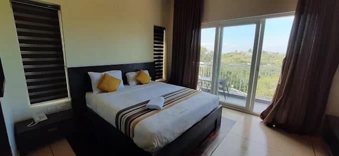 Suite with Balcony 1