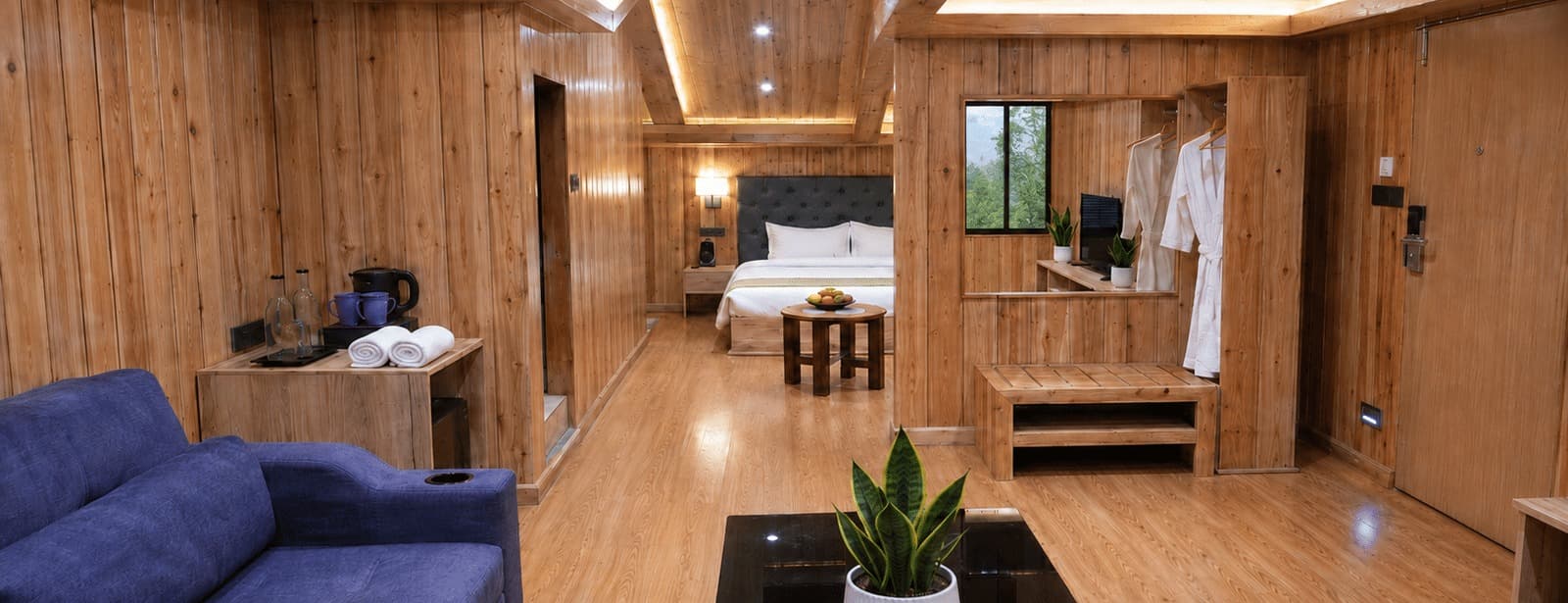 Attic suite with Balcony