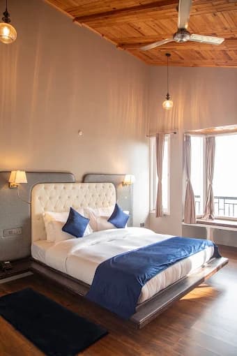 Executive cottage balcony view room