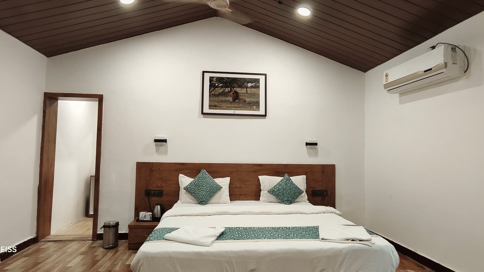 LUXURY COTTAGE