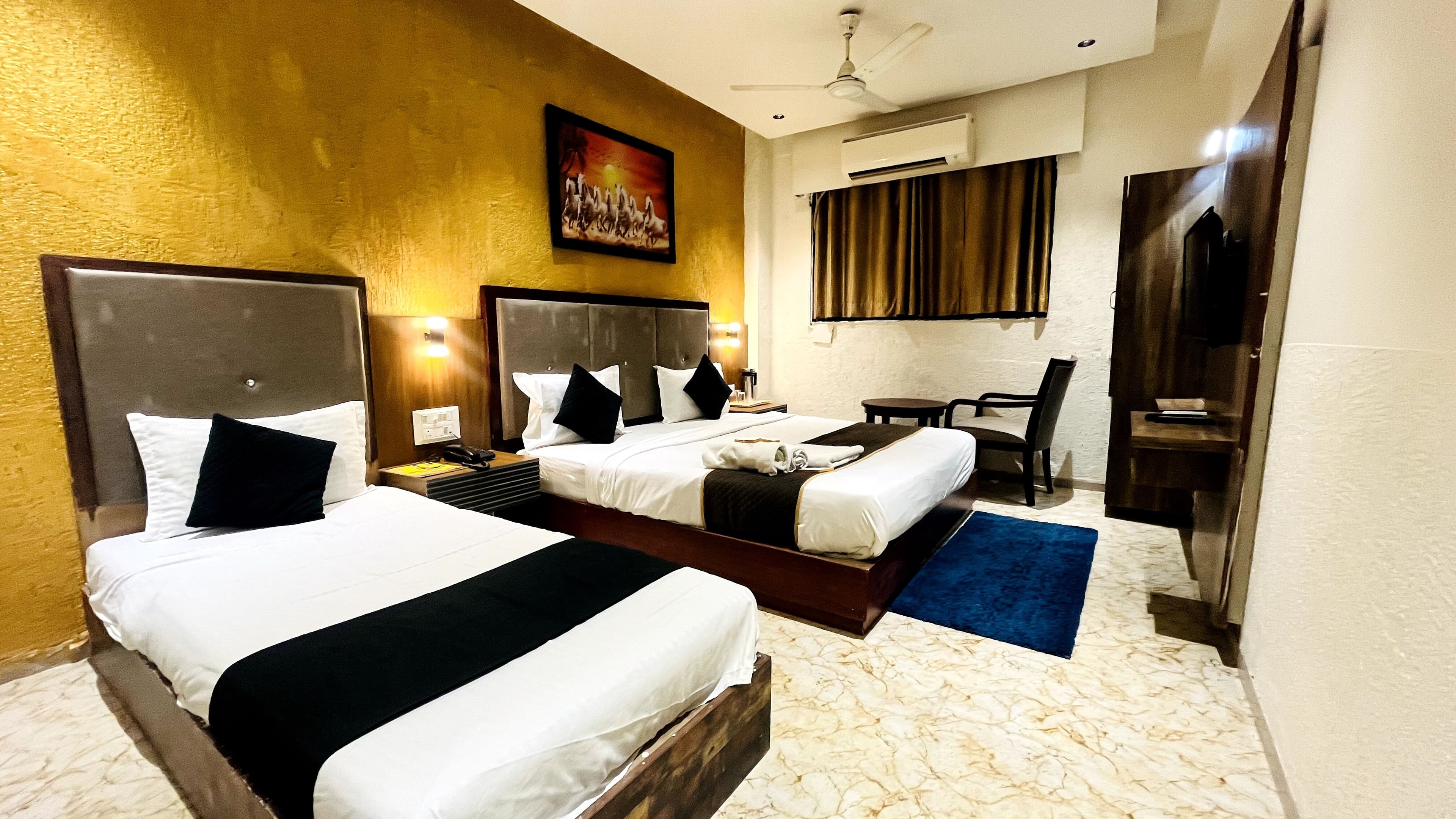 Triple Deluxe Room