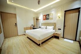 Suite without Private Balcony