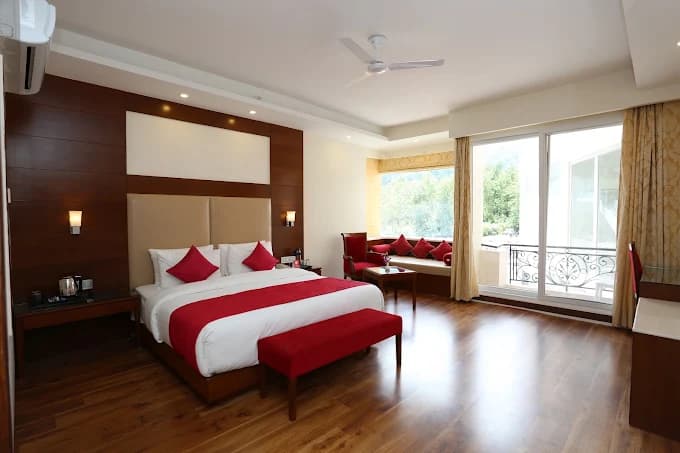 Rohtang Suite with Private Balcony