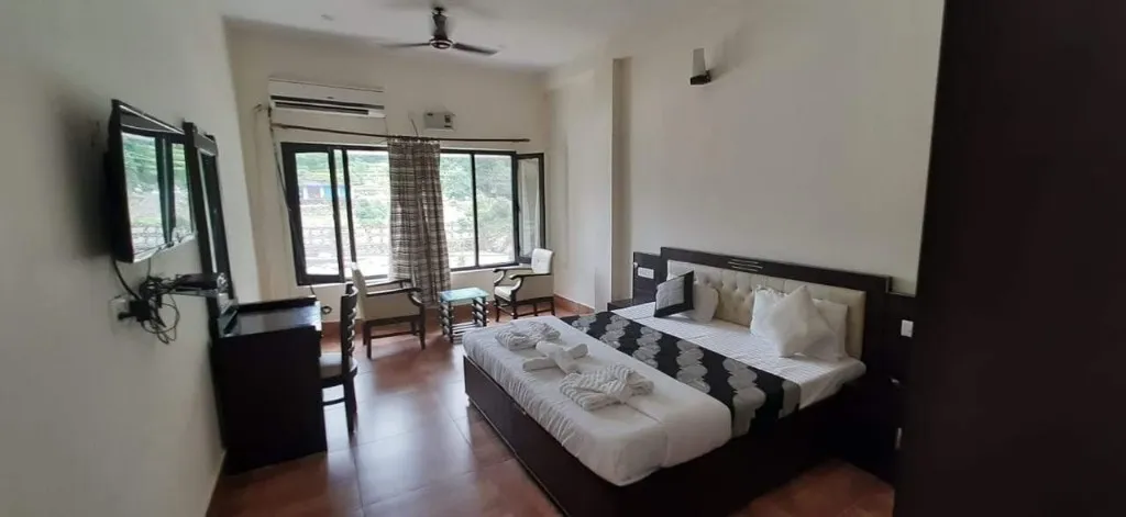 Double Bedded Rooms (AC)