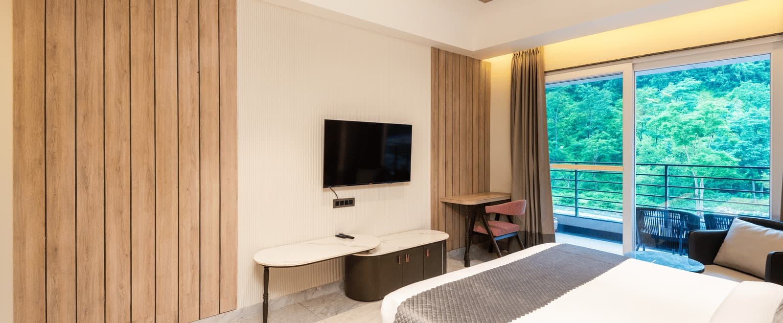 Premium Room