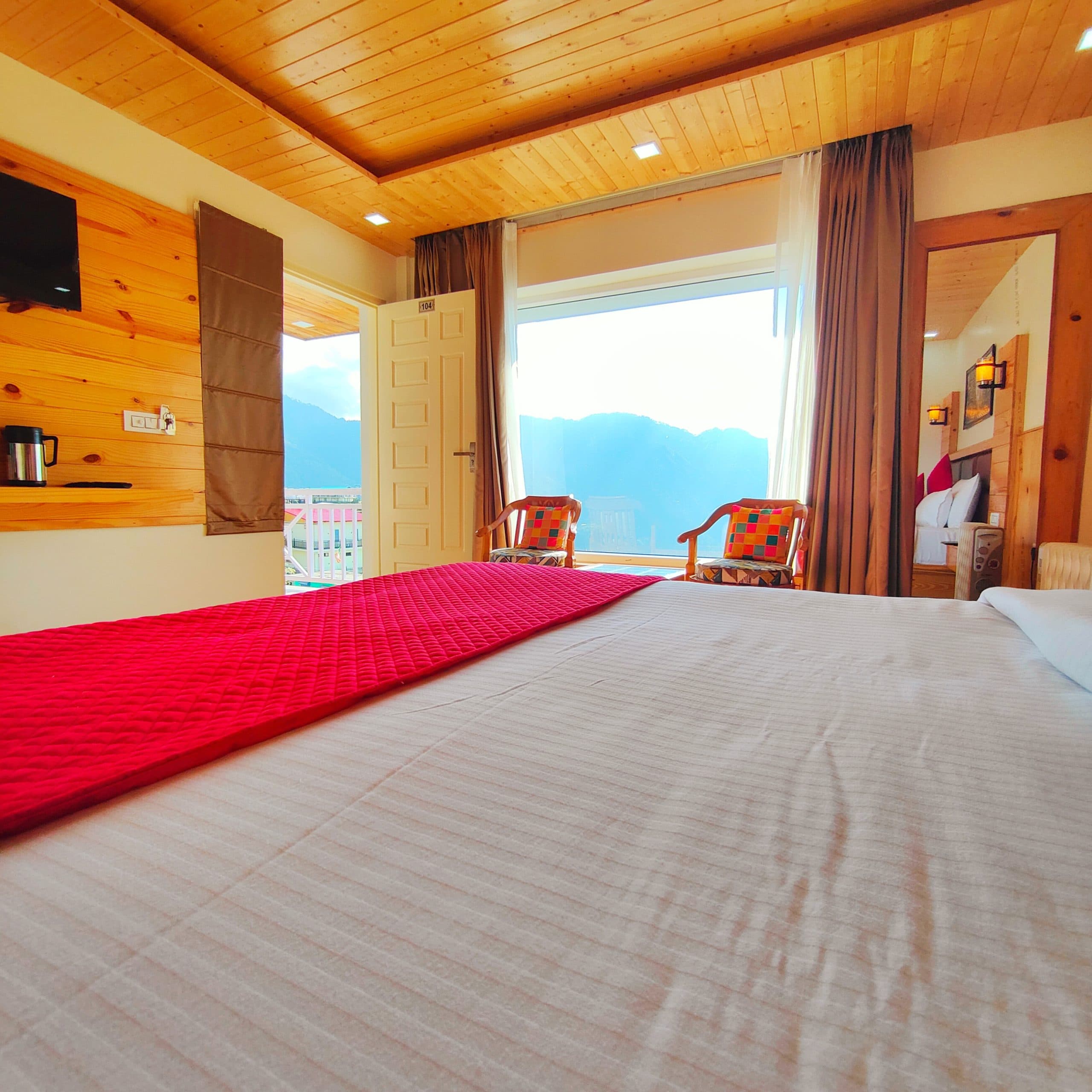 Super Deluxe Room